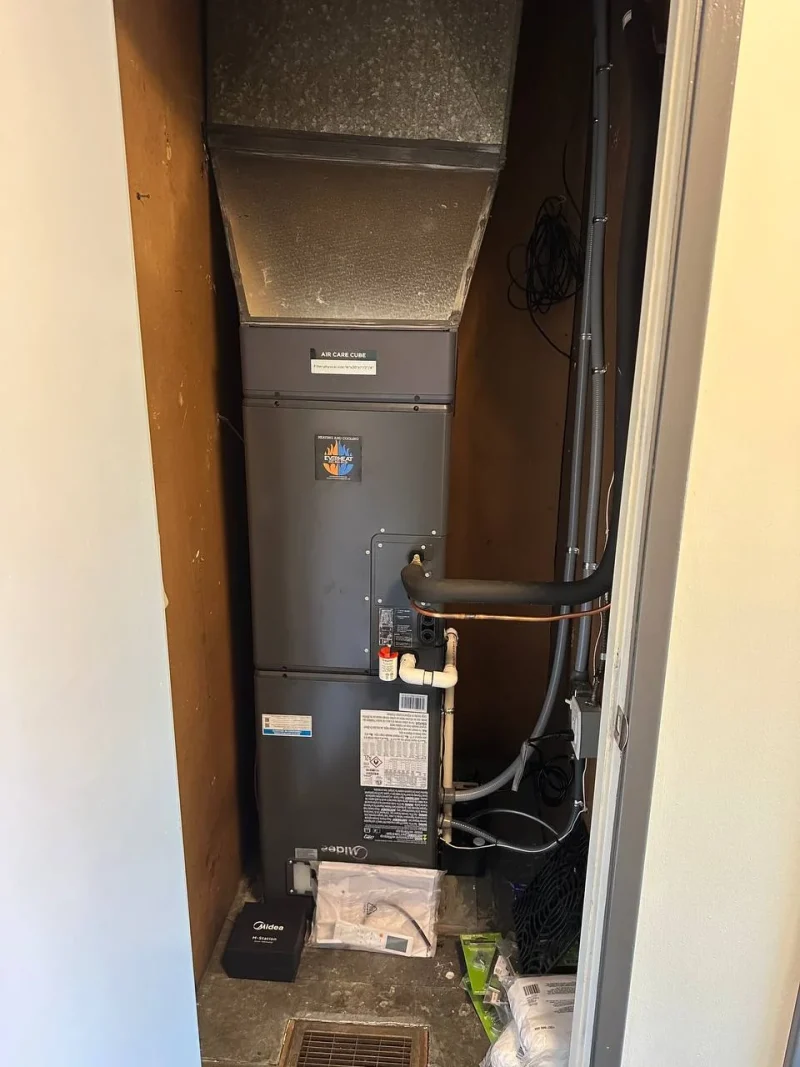 Midea air handler in a narrow closet Midea air handler installed in a narrow closet